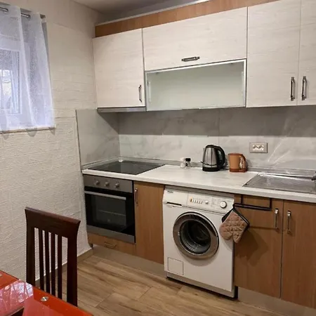 Lovely One Bedroom Flat In 公寓 *