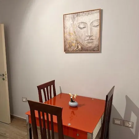 Lovely One Bedroom Flat In Durrës